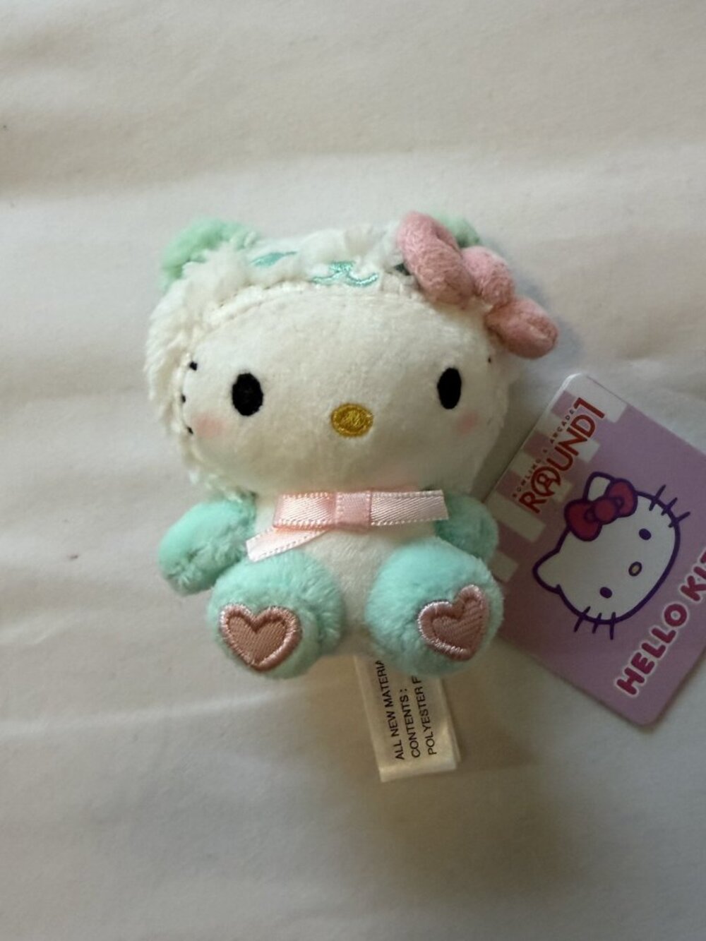 Sanrio Hello Kitty Round1 Exclusive Fluffy White Hood Mint Green Pink Bow Mini